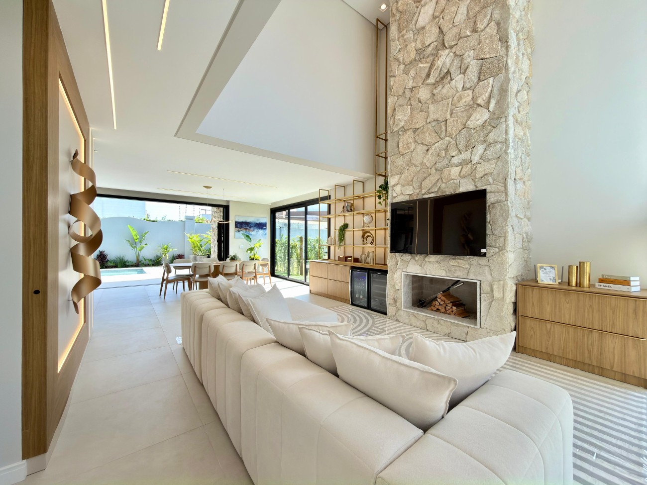 Casa em Condomínio 4 dormitórios para venda, Centro em Xangri-lá | Ref.: 2548